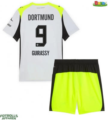 Borussia Dortmund Serhou Guirassy #9 Bortaställ Barn 2025-26 Kortärmad (+ Korta byxor)